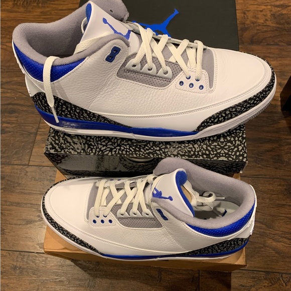 AIR JORDAN 3 RETRO - Picture 3 of 5